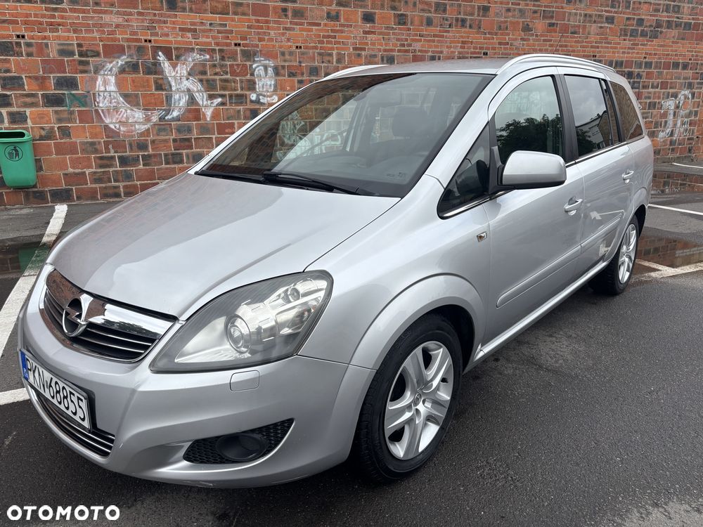 Opel Zafira - 1