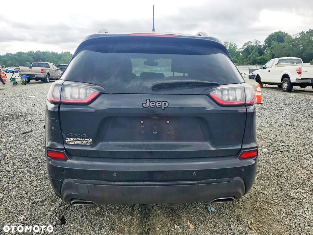 Jeep Cherokee - 6