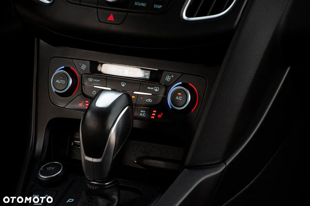Ford Focus 1.5 EcoBoost ST-Line - 21