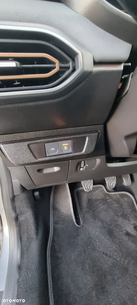 Dacia Sandero Stepway TCe 110 Extreme - 25