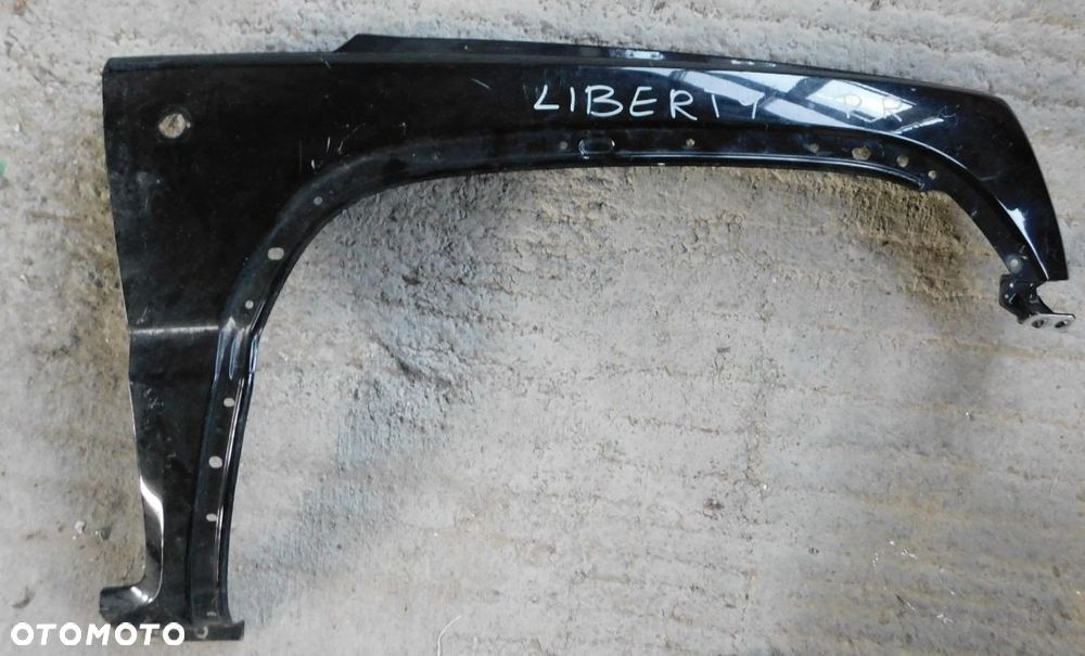 błotnik prawy przód przedni  JEEP LIBERTY 01-04 czarny - 1