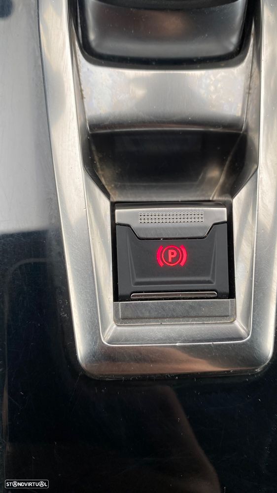 Peugeot 3008 1.6 Hybrid Allure Pack e-EAT8 - 47