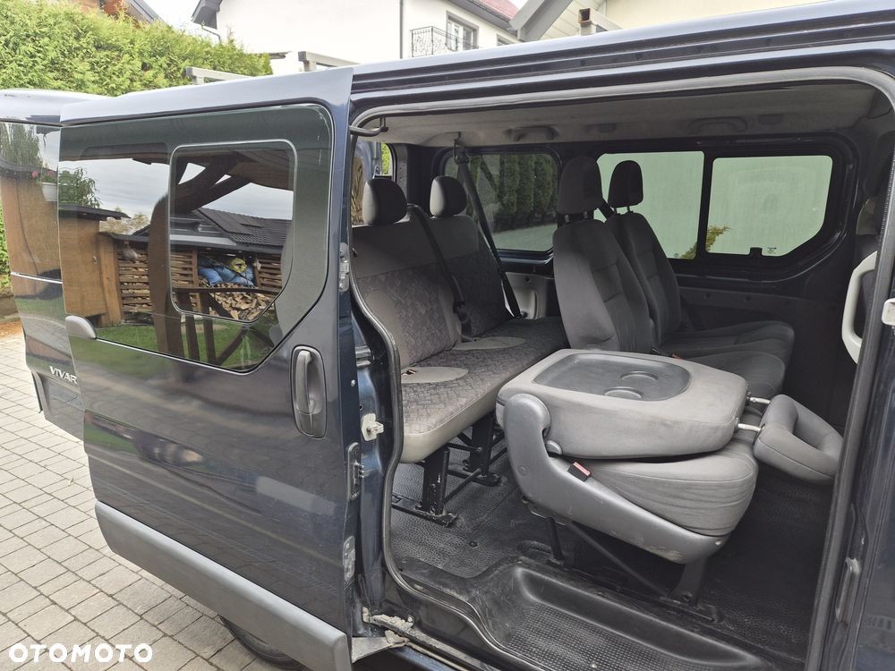 Opel Vivaro - 8