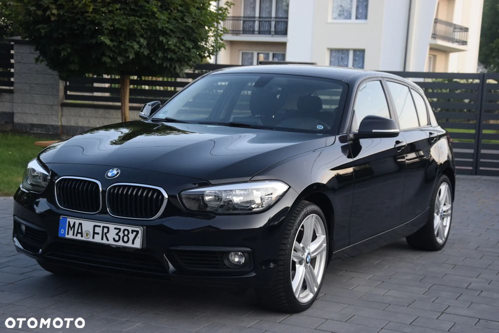 BMW Seria 1 120i Advantage - 10