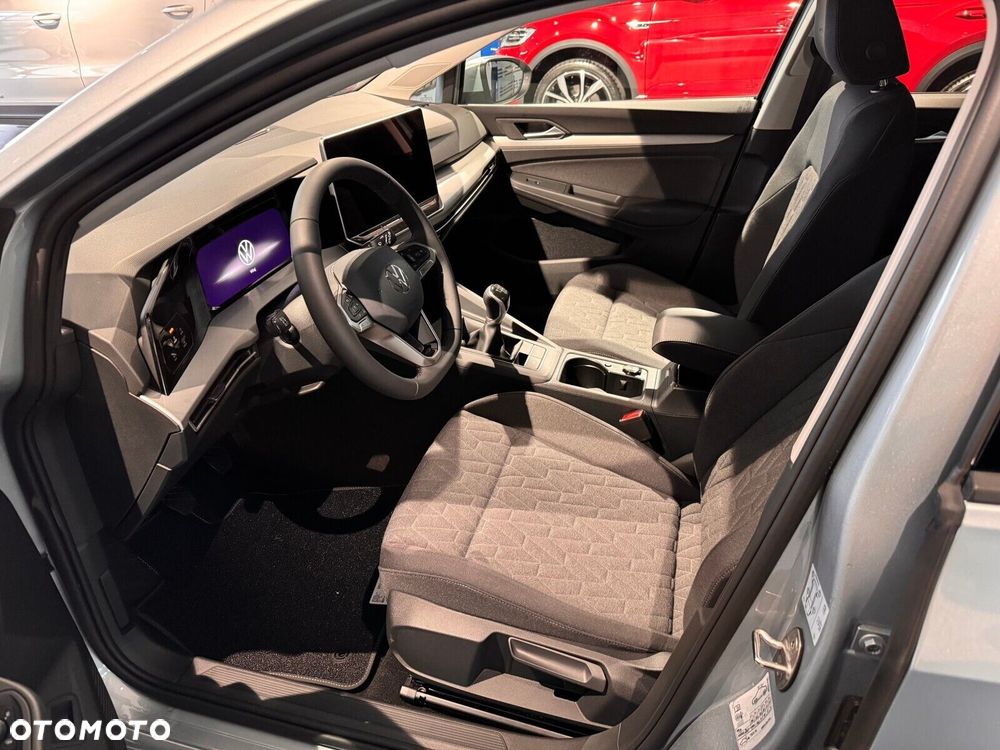 Volkswagen Golf - 6