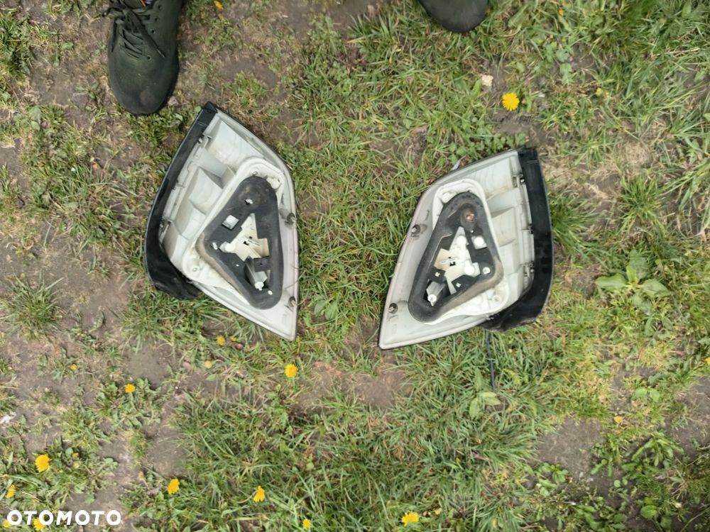 Opel Astra H Lift lampa tylna tył kombi - 2