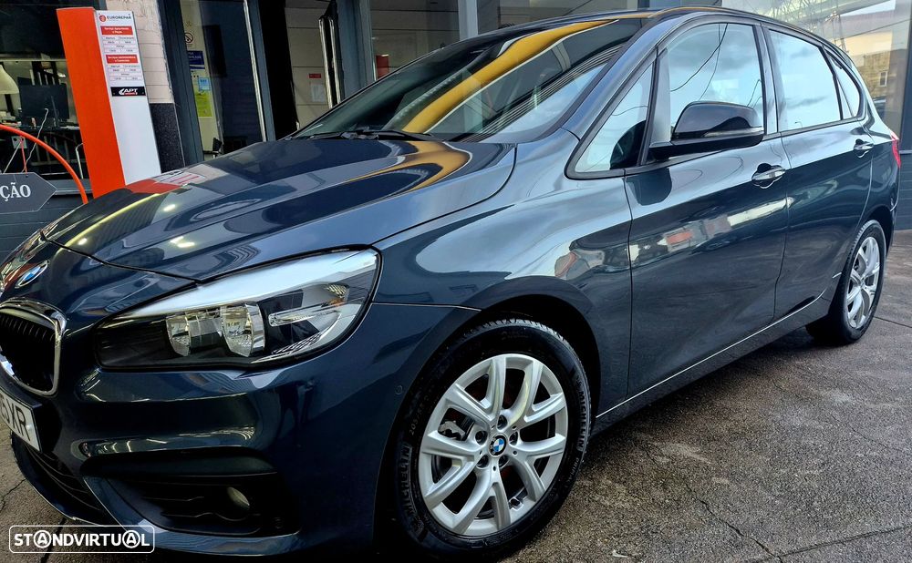 BMW 218 Active Tourer i Luxury Line - 4