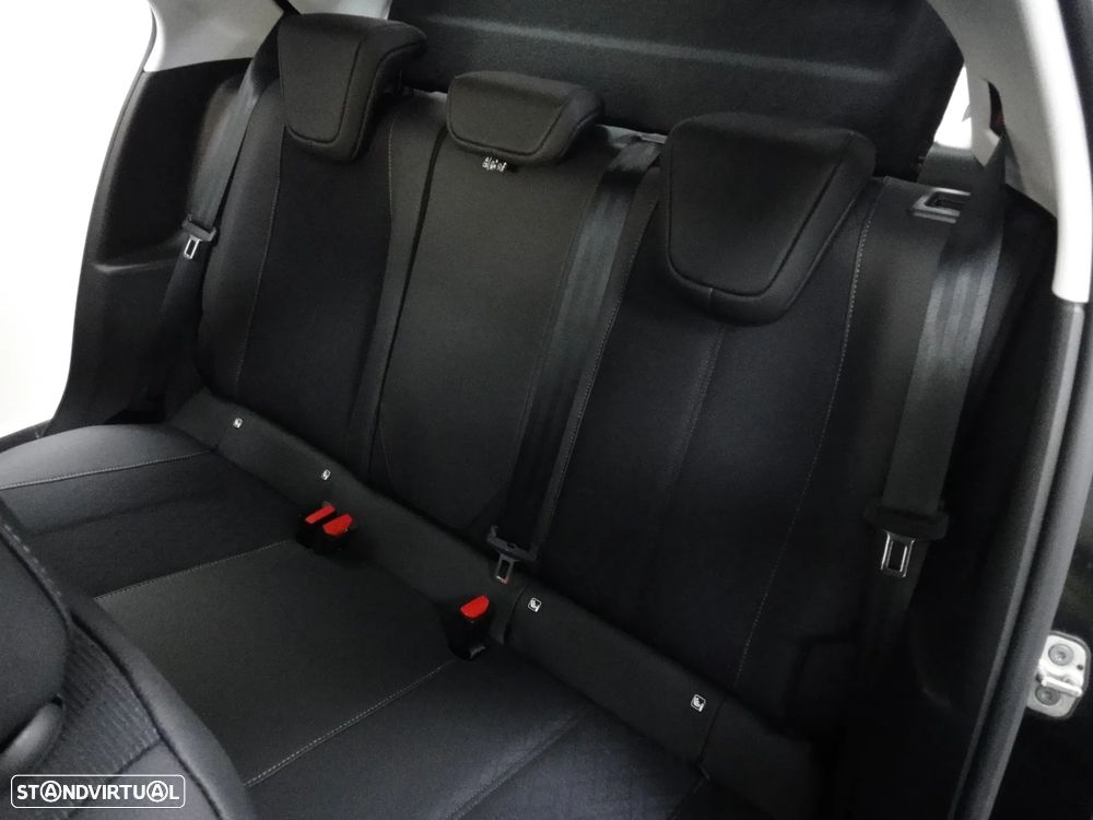 Opel Corsa-e Elegance - 18