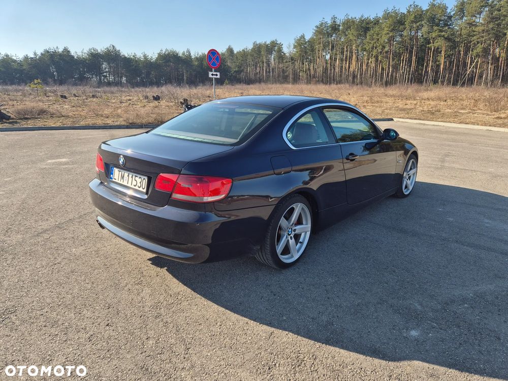 BMW Seria 3 330i - 6