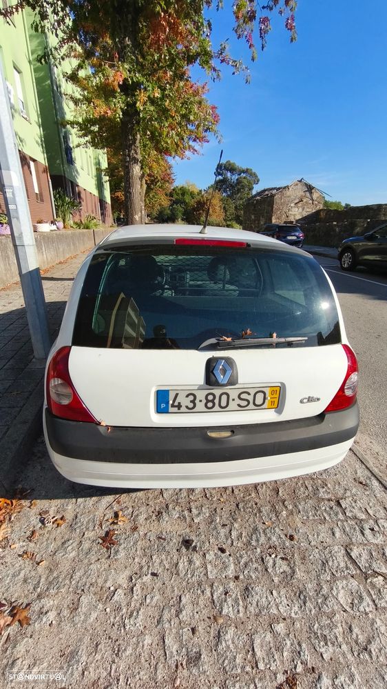 Renault Clio 2001 photo 4
