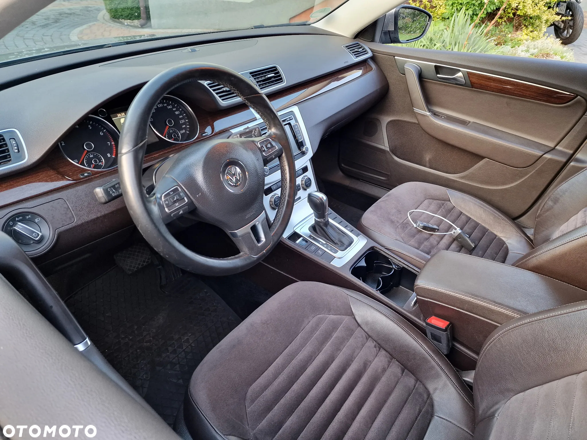 Volkswagen Passat 1.8 TSI DSG Highline - 13