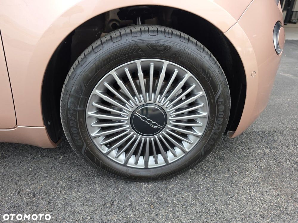 Fiat 500e - 11