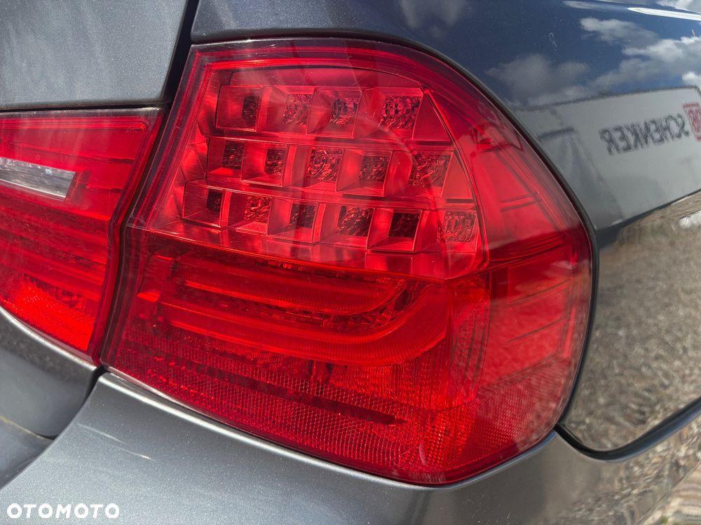 Tylna prawa lampa BMW E90 LCI - 2