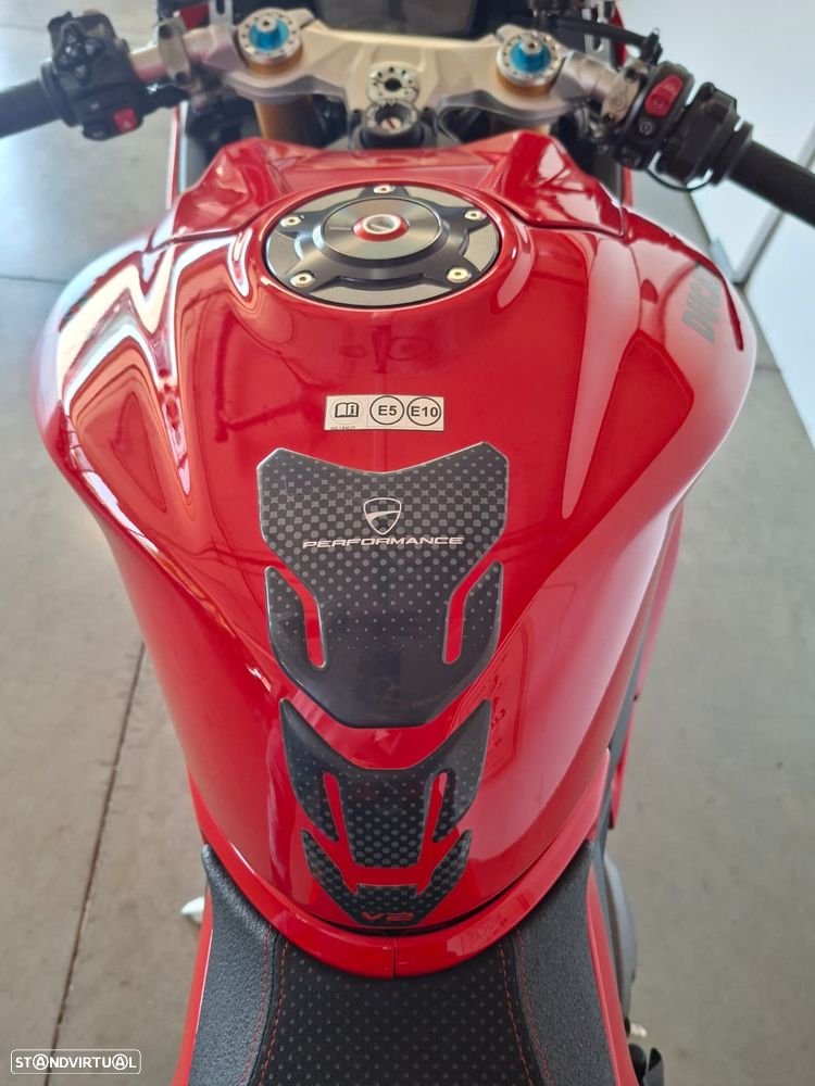 Ducati Panigale V2 S - 13