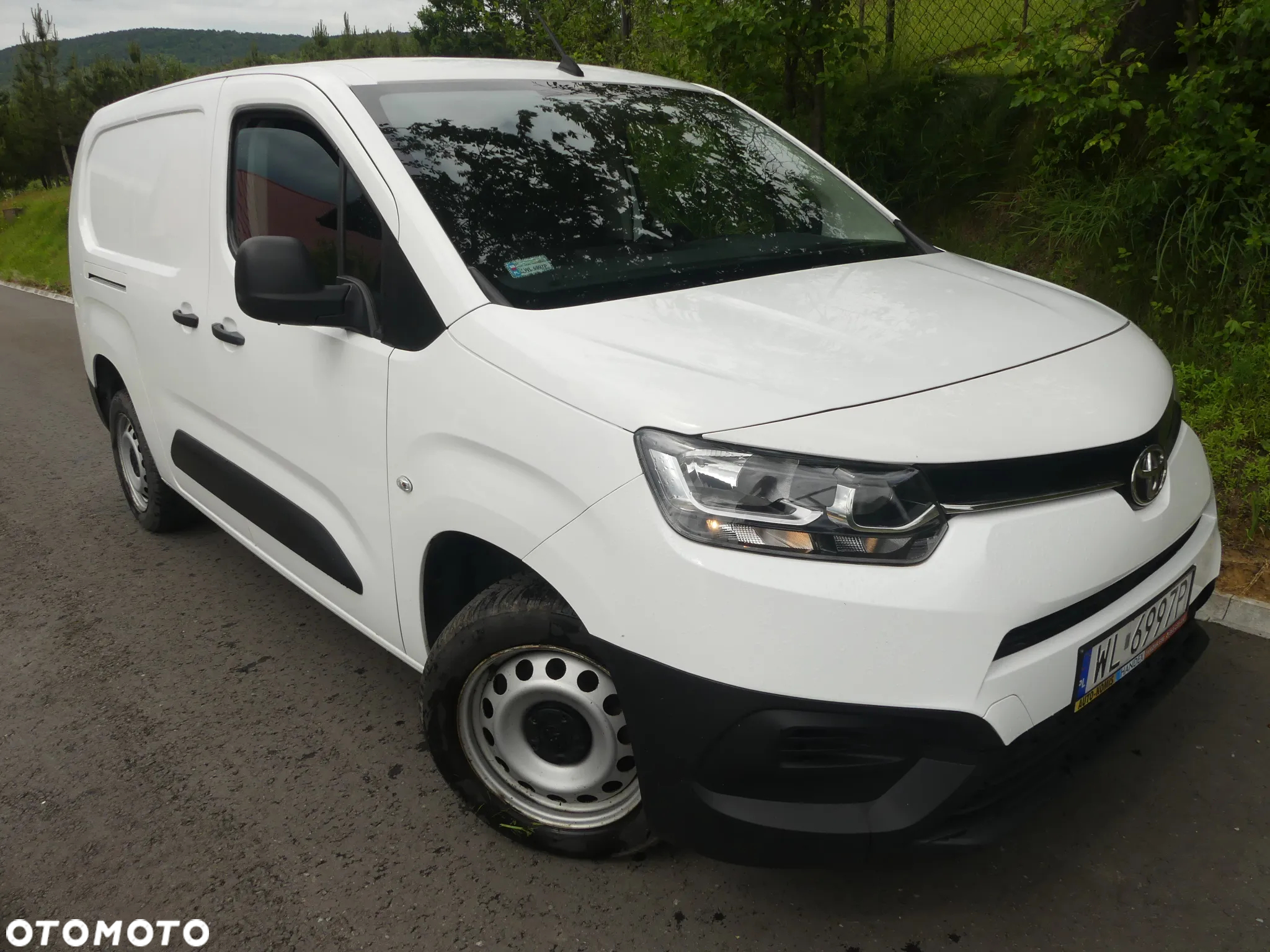 Toyota Proace City 1.5 D-4D Long 2,3t Active (bryg.) - 11