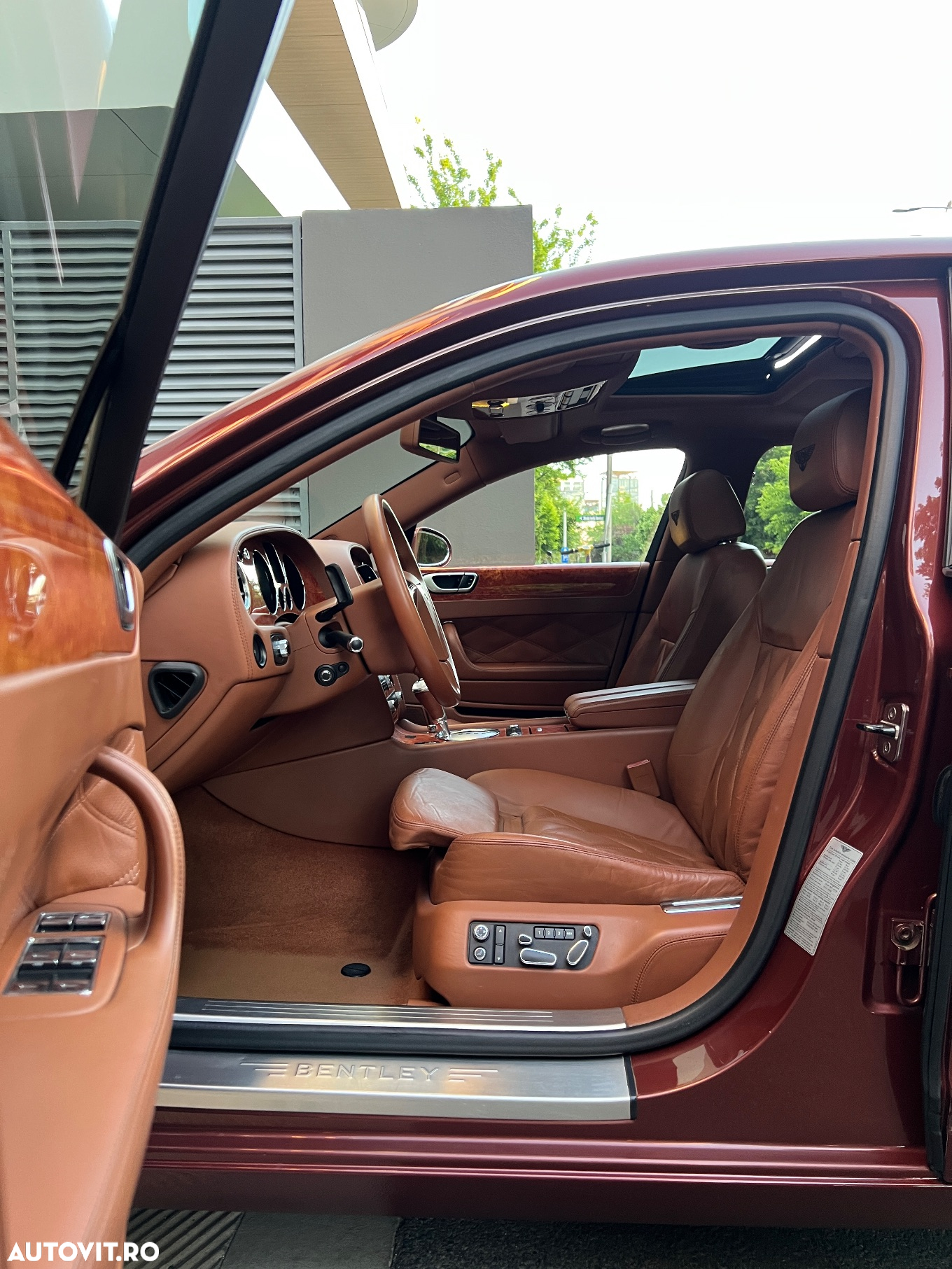 Bentley Flying Spur - 13