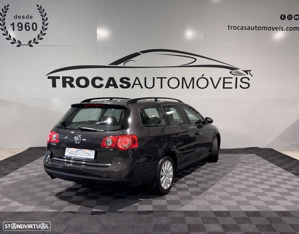 VW Passat Variant 1.6 FSi Trendline - 39