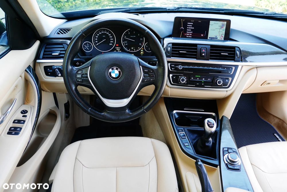 BMW Seria 3 318d Luxury Line - 24