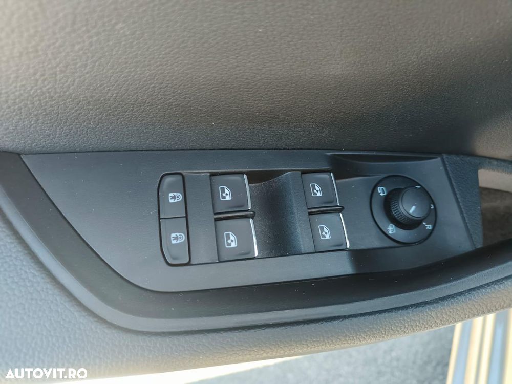 Skoda Superb 2.0 TDI DSG Laurin & Klement - 11