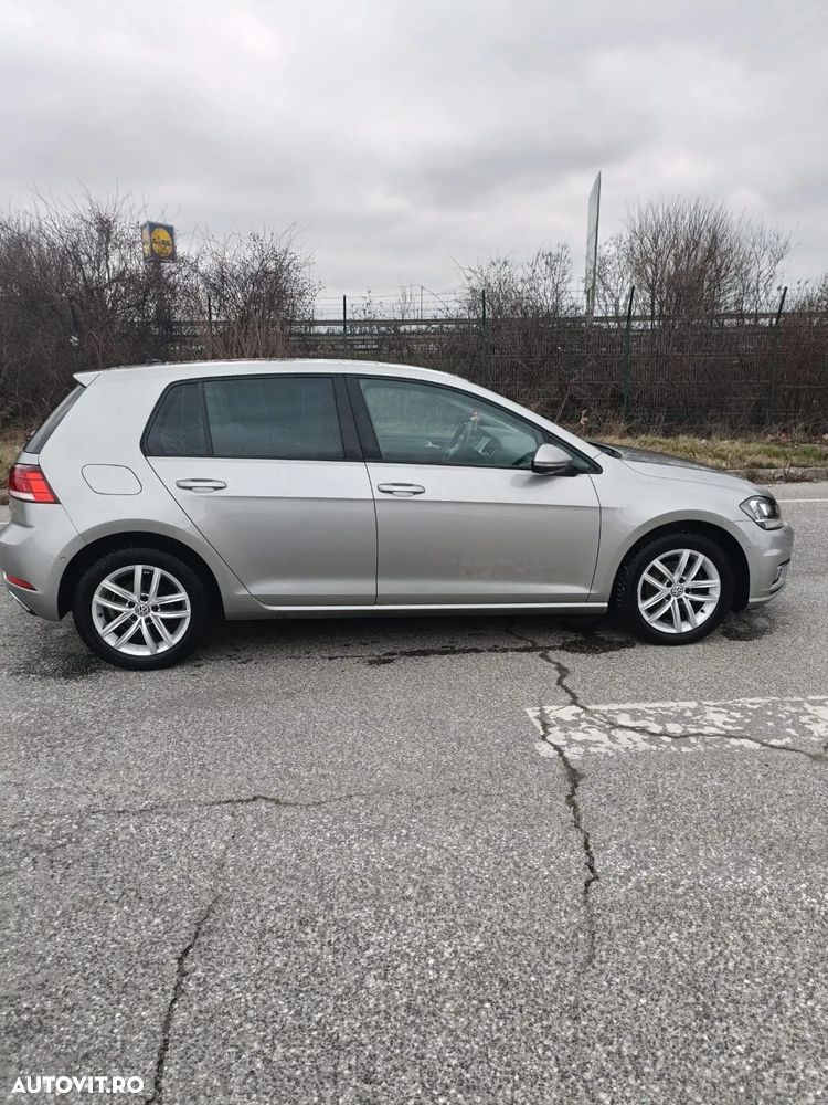 Volkswagen Golf 1.6 TDI DSG Comfortline - 5