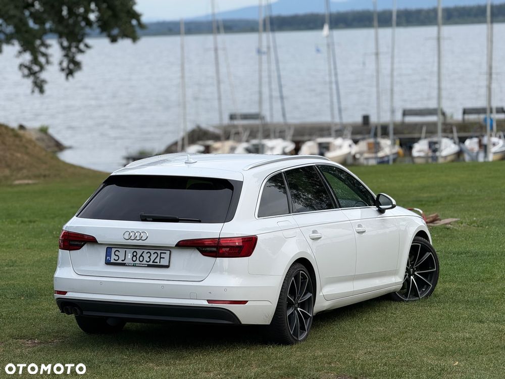 Audi A4 Avant 2.0 TDI Design S tronic - 15