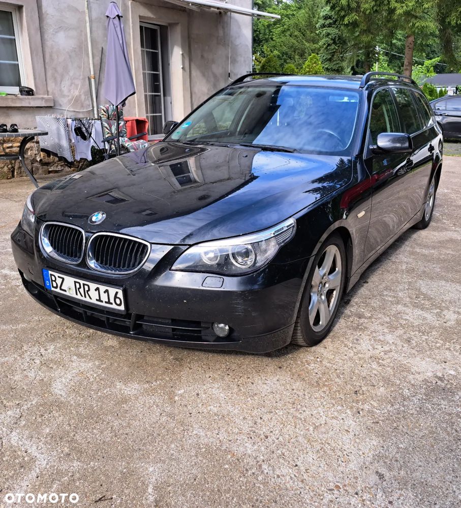 BMW Seria 5 525d Touring - 1