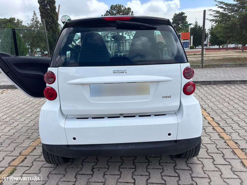 Smart ForTwo Coupé 1.0 mhd Pure 61 Softouch - 4