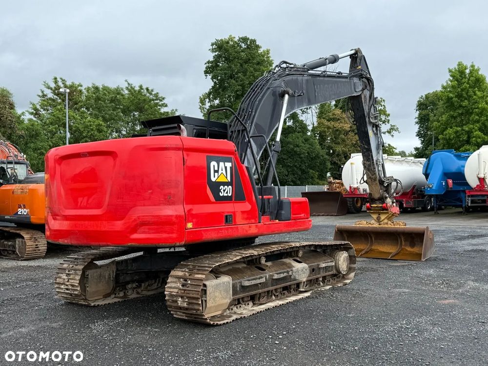 Caterpillar CAT 320 - 5