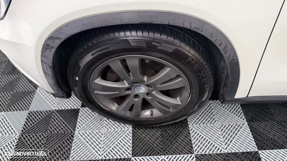 Mercedes-Benz GLA 180 CDI Urban - 14