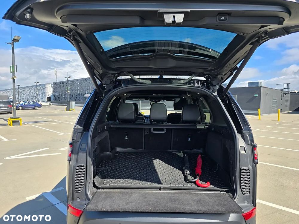 Land Rover Discovery 3.0 Si6 SE - 21