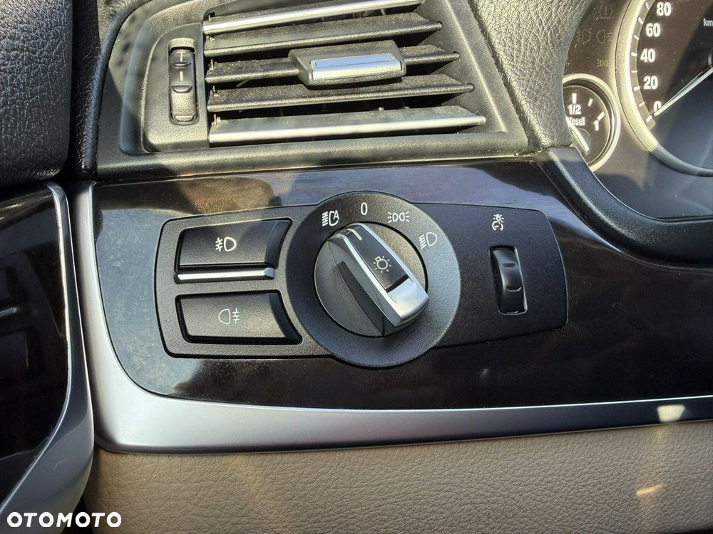 BMW Seria 5 535d - 16