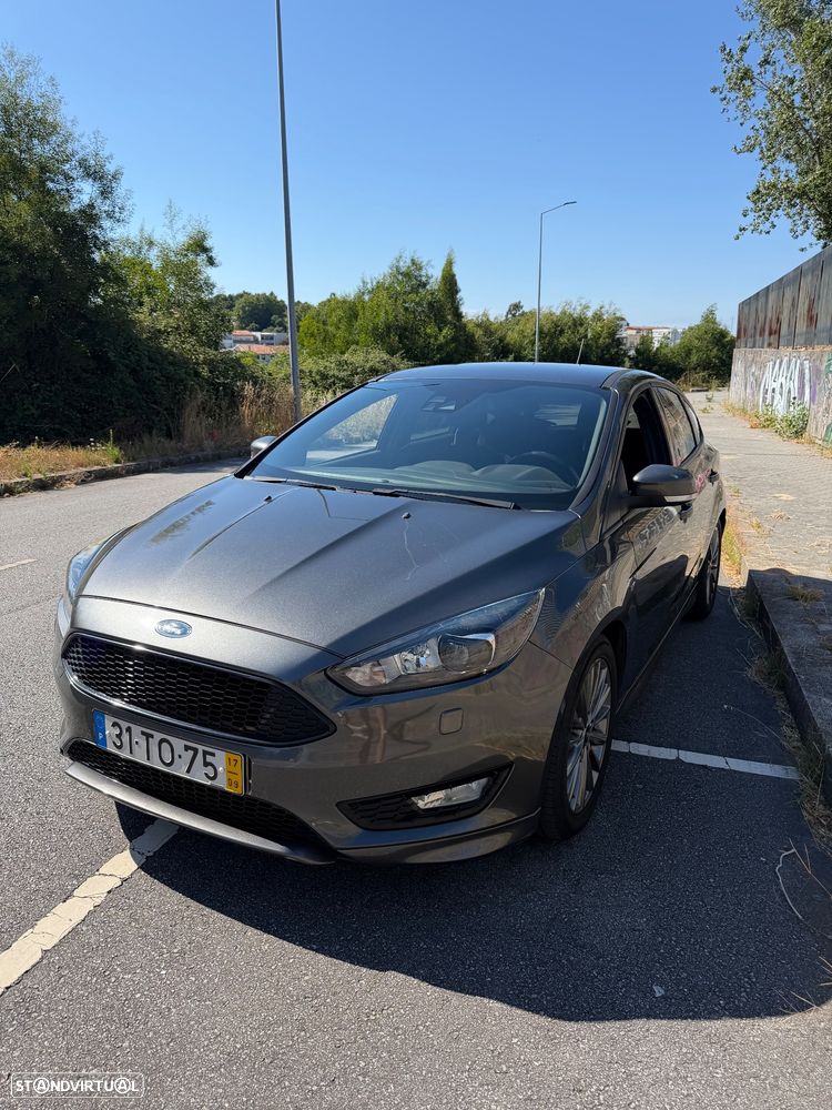 Ford Focus 1.0 EcoBoost ST-Line - 1