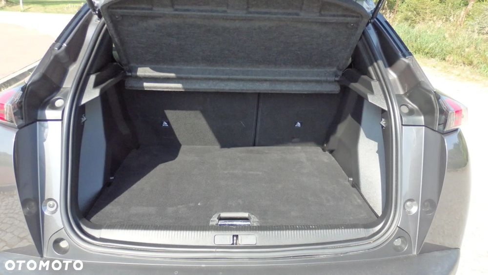 Peugeot 2008 1.5 BlueHDi Allure Pack S&S EAT8 - 14