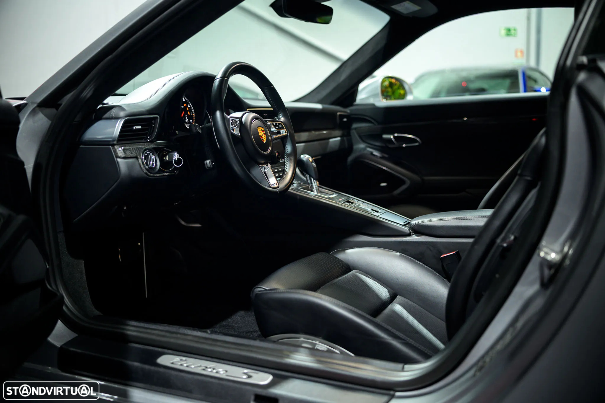 Porsche 911 (991) Turbo S PDK - 29