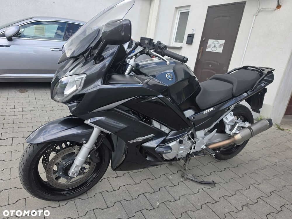 Yamaha FJR - 3