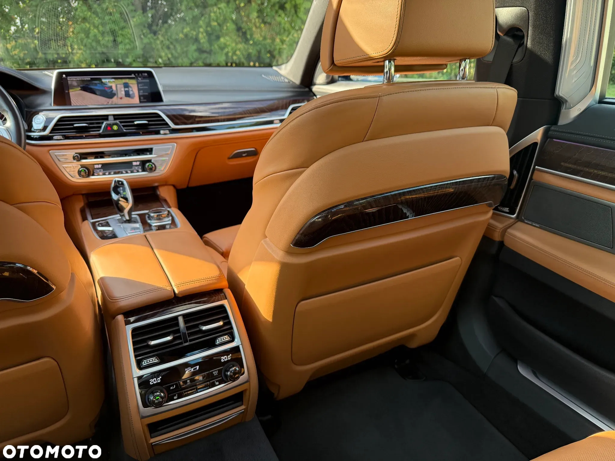 BMW Seria 7 750Li xDrive sport - 22