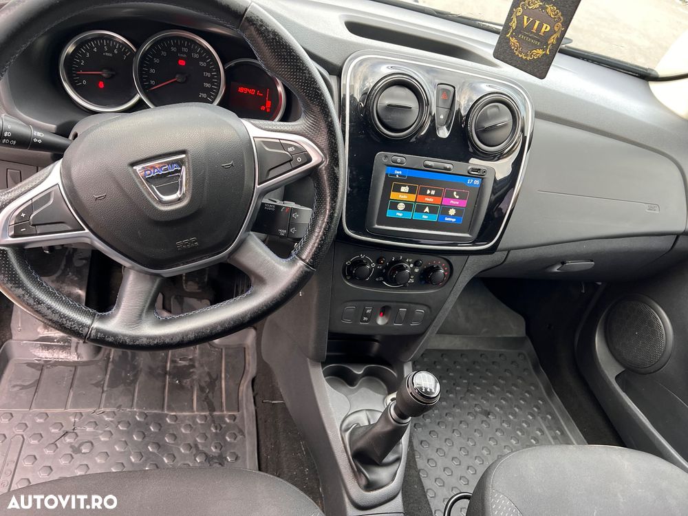 Dacia Sandero - 8
