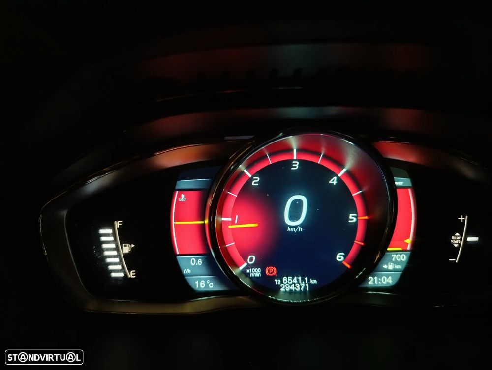 Volvo S60 1.6 D2 R-Design - 8