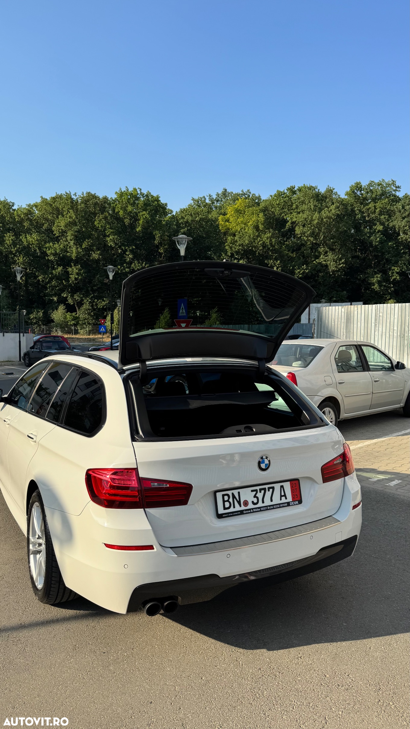 BMW Seria 5 520d xDrive Touring Aut. - 8
