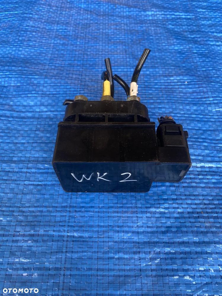 JEEP GRAND CHEROKEE WK2 ROZDZIELACZ POWIETRZA PNEUMATYKI ZAWÓR  15-1524-0033.2  15152400332 - 2