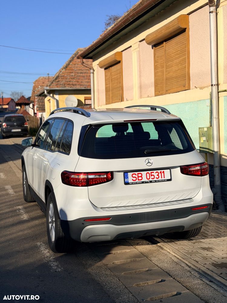 Mercedes-Benz GLB 180 d 8G-DCT - 4