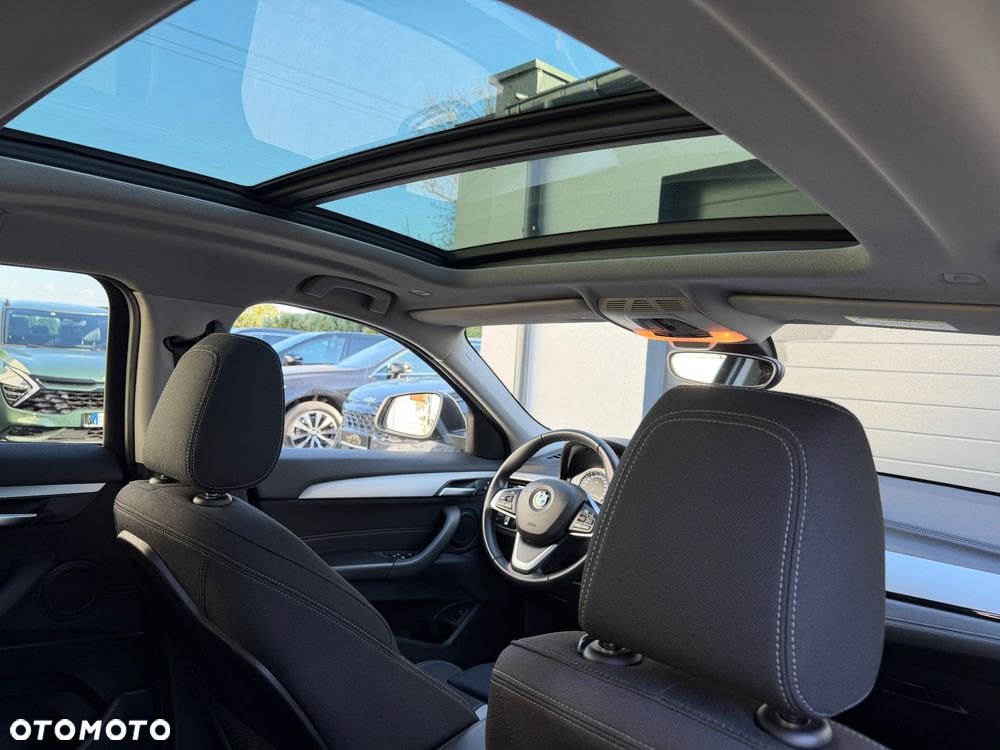 BMW X2 sDrive18d Advantage Plus - 9