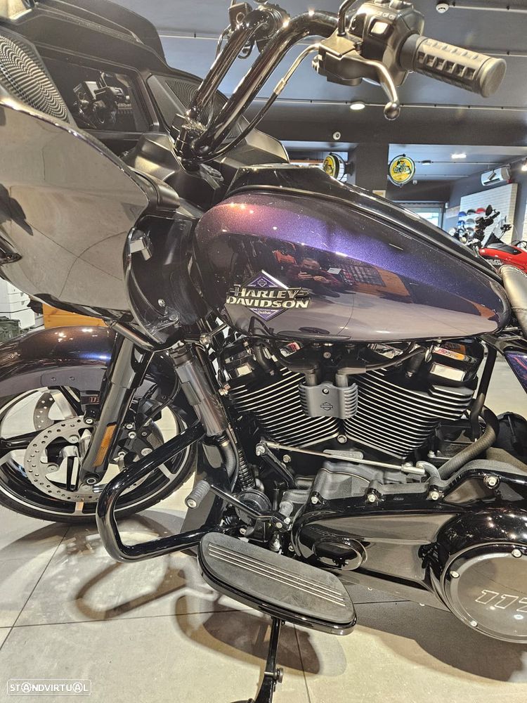 Harley-Davidson Road Road Glide - 13