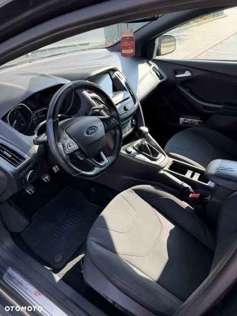 Ford Focus 1.0 EcoBoost ST-Line ASS - 16