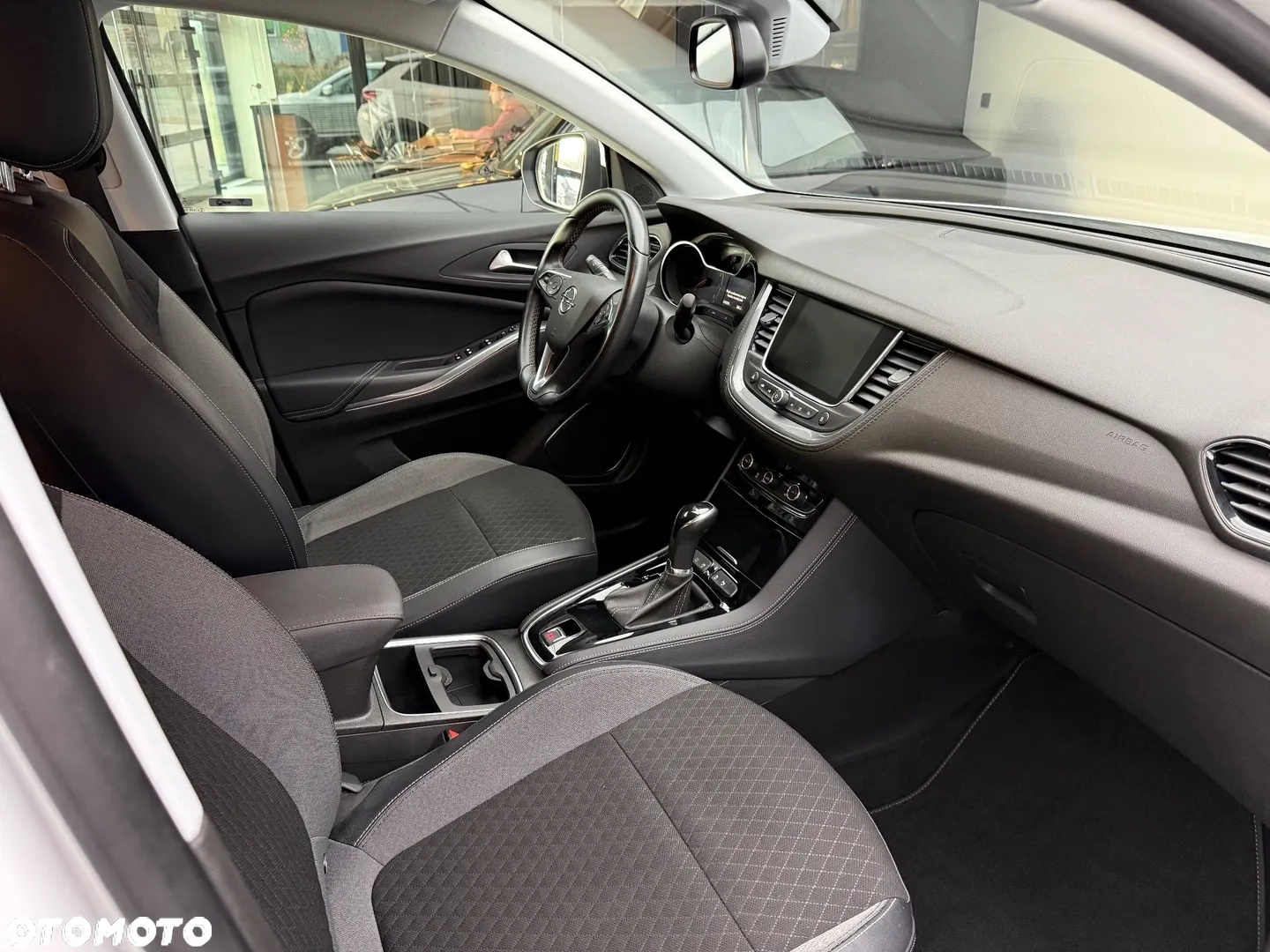 Opel Grandland X 1.2 T Innovation S&S - 16