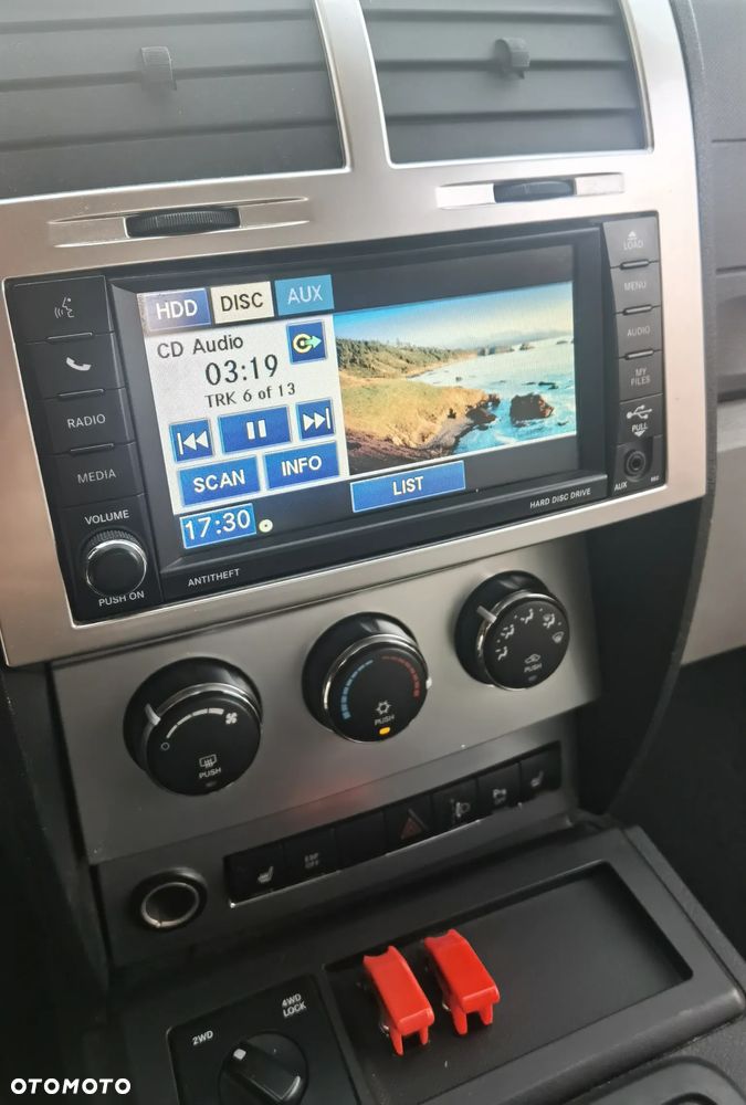 Dodge Nitro 2.8 CRD DPF SXT - 10