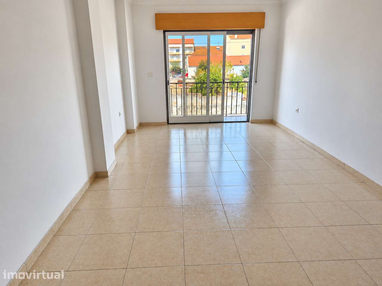 Apartamento T3 com 2 casas de banho e garagem - Grande imagem: 5/16