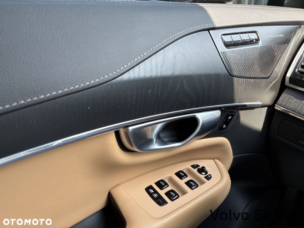 Volvo XC 90 - 20