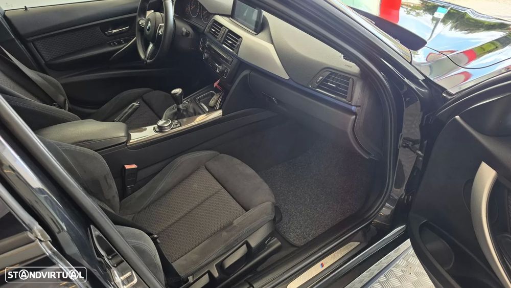 BMW 318 d Pack M - 58