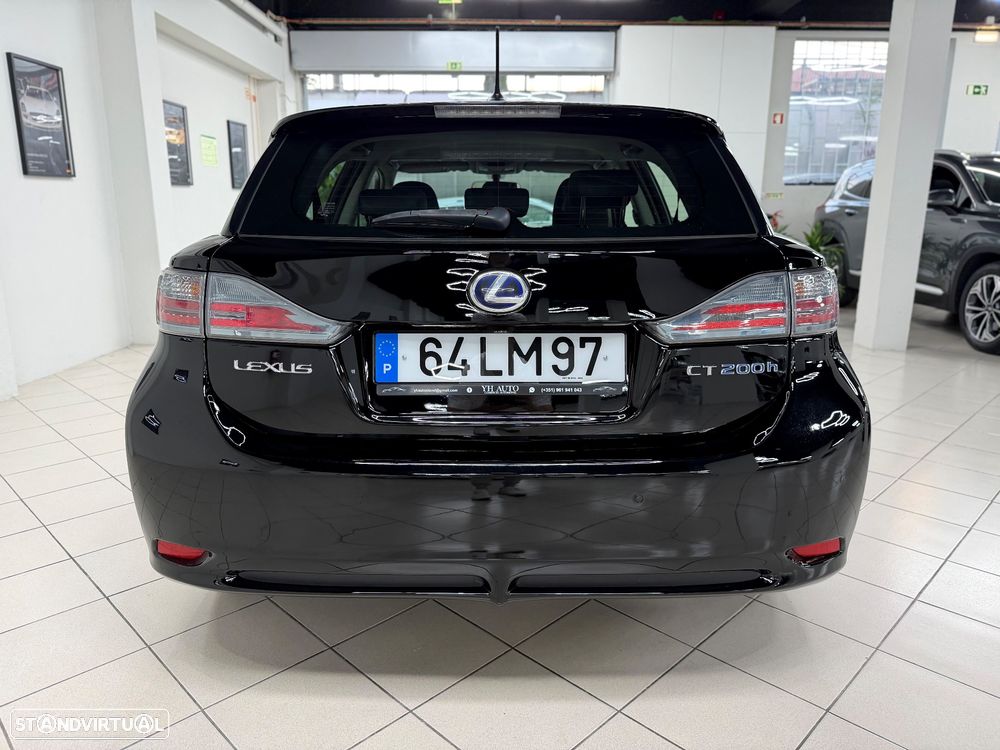 Lexus CT 200h 09 P.Dynamic - 8